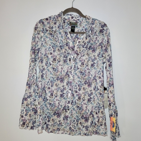 2OH Threads NWT Two‎ Old Hippies Lightweight Floral Ruffled Button Down Blouse M - Picture 1 of 6